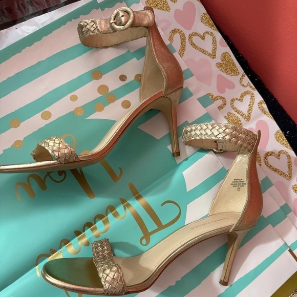 Marc Fisher heels - Picture 4 of 5